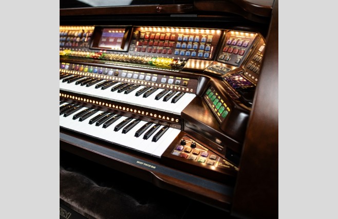 Used Lowrey Prestige Plus Organ All Inclusive Top Grade Package (SN:913-040811) - Image 7